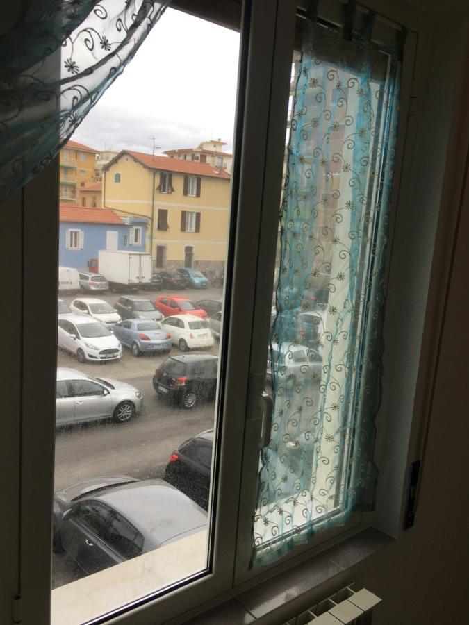 Appartamento Miramare, 2 Camere, Cucina, Bagno, Ventimiglia Exterior foto